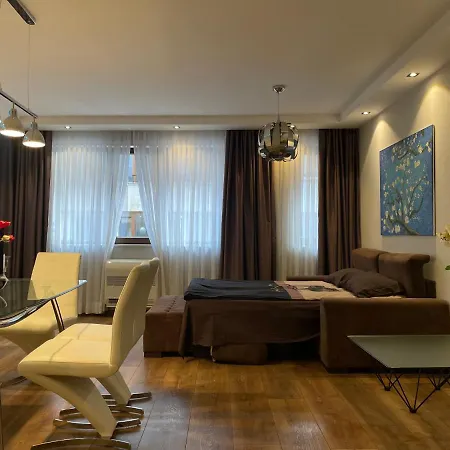 Luxury In Center 1 Varna