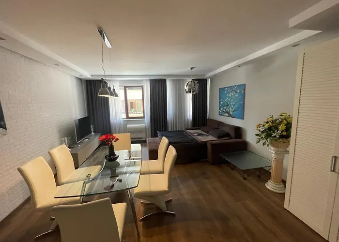 Luxury In Center 1 Apartment *