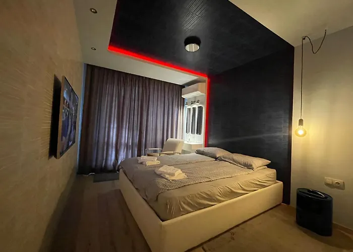 Luxury In Center 1 Apartment